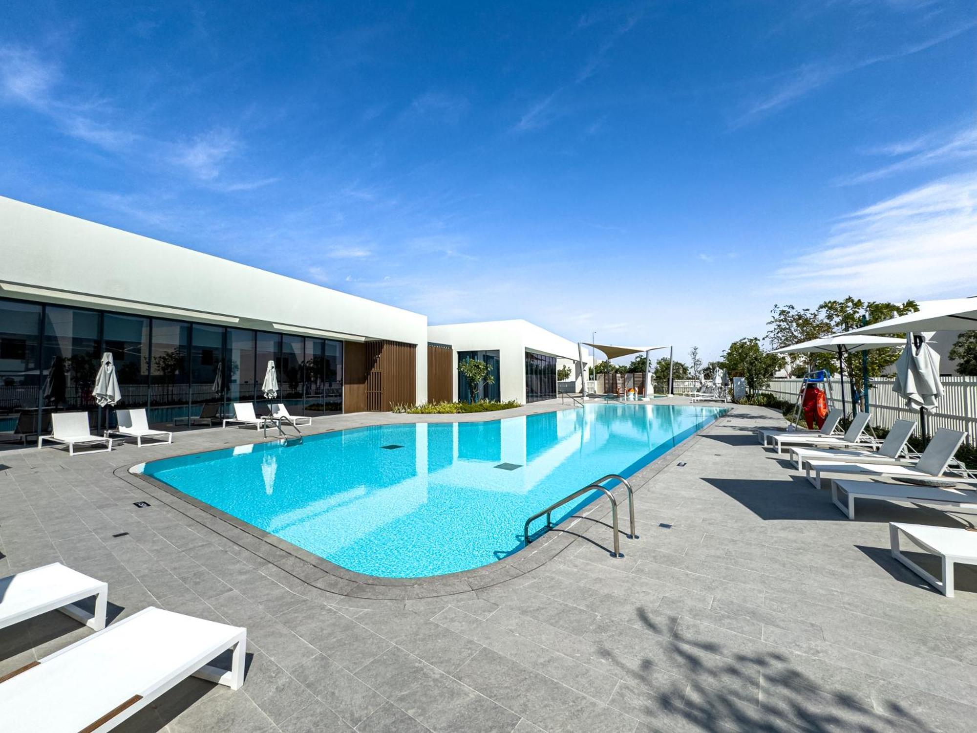 Villa Elegant Family With Bbq In The Heart Of Yas Near Yas Circuit - Formula 1 - Ferrari World - Sea World - Warner Brothers *