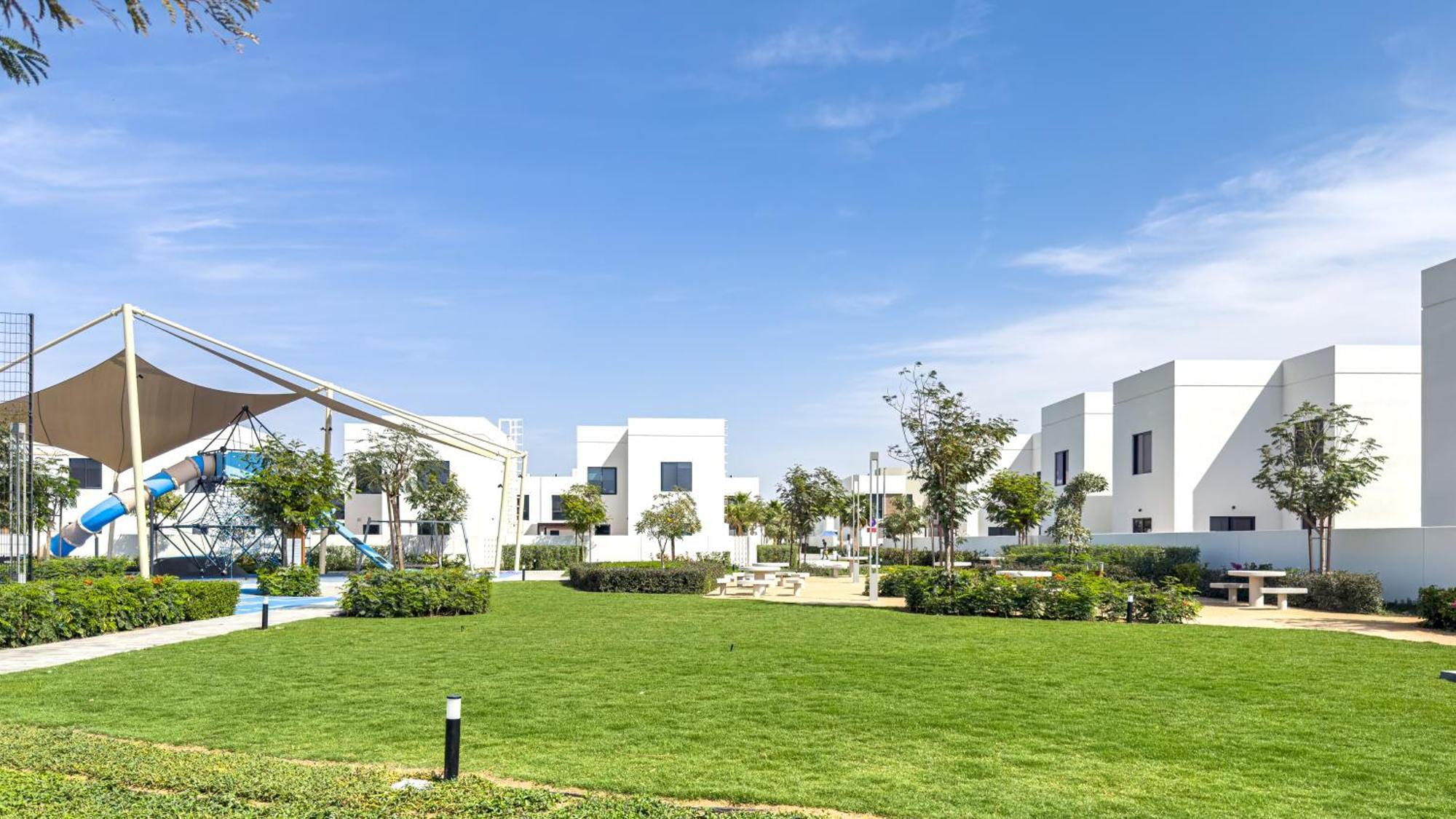 Elegant Family With Bbq In The Heart Of Yas Near Yas Circuit - Formula 1 - Ferrari World - Sea World - Warner Brothers Villa Abu Dhabi