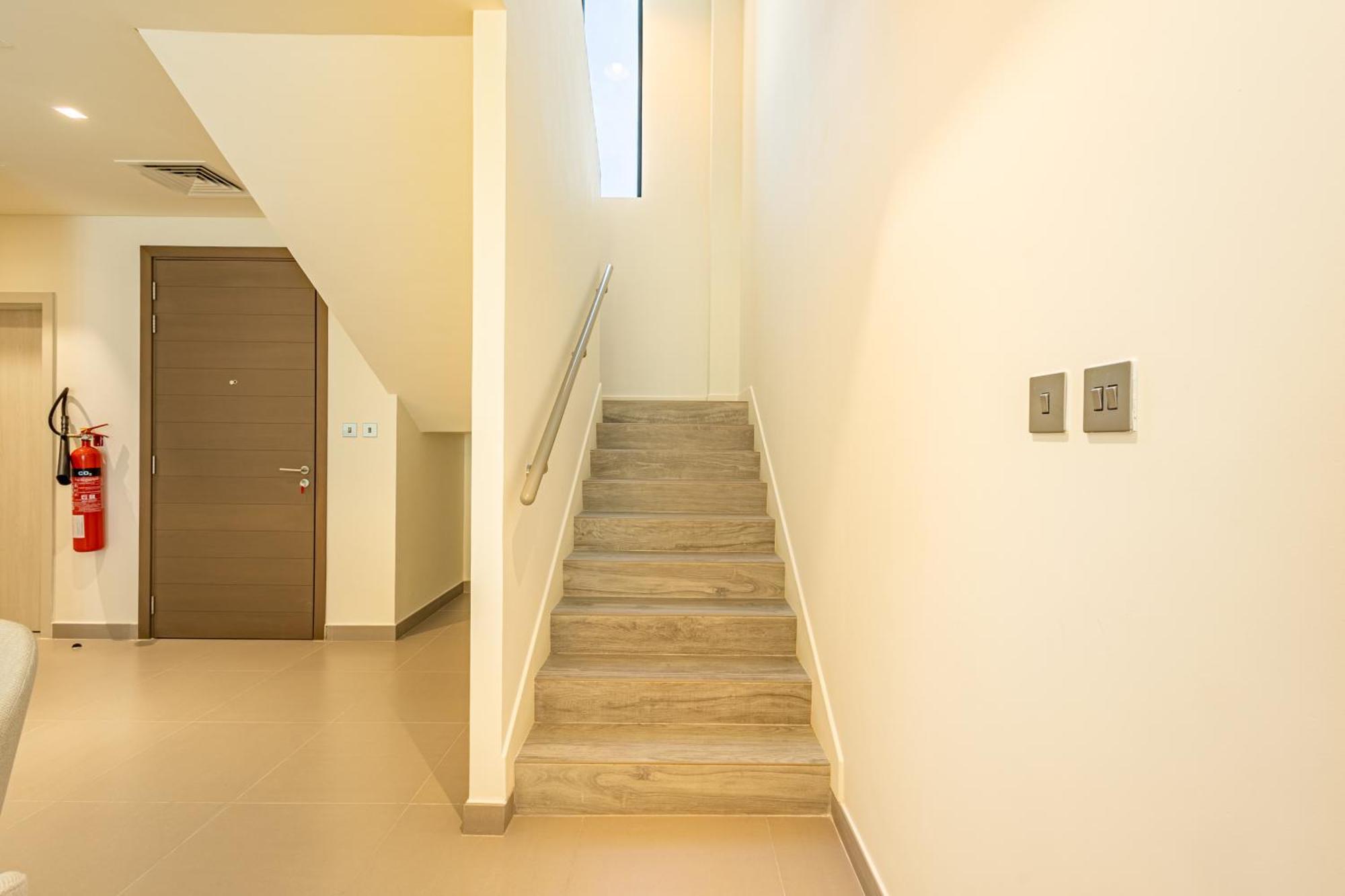 Villa Elegant Family With Bbq In The Heart Of Yas Near Yas Circuit - Formula 1 - Ferrari World - Sea World - Warner Brothers